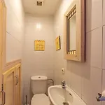 Beachfront, Pool, Terrace & Wifi 아파트