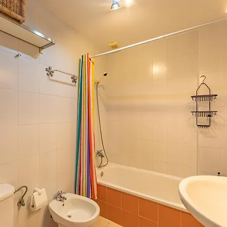 Beachfront, Pool, Terrace & Wifi Appartamento *